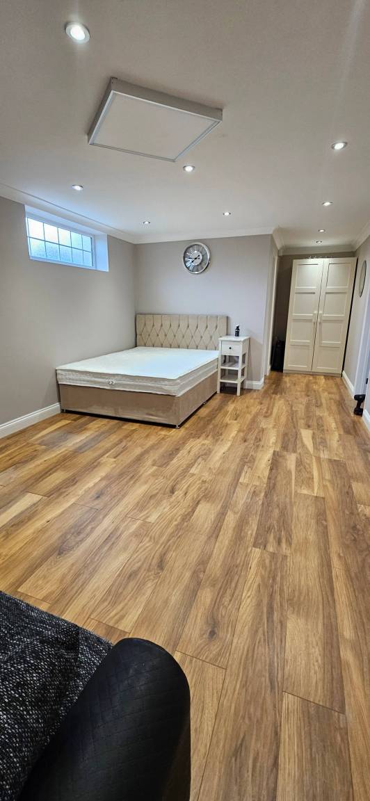 56 M² Apartment ∙ 2 Bedrooms ∙ 8 Guests - Brentwood