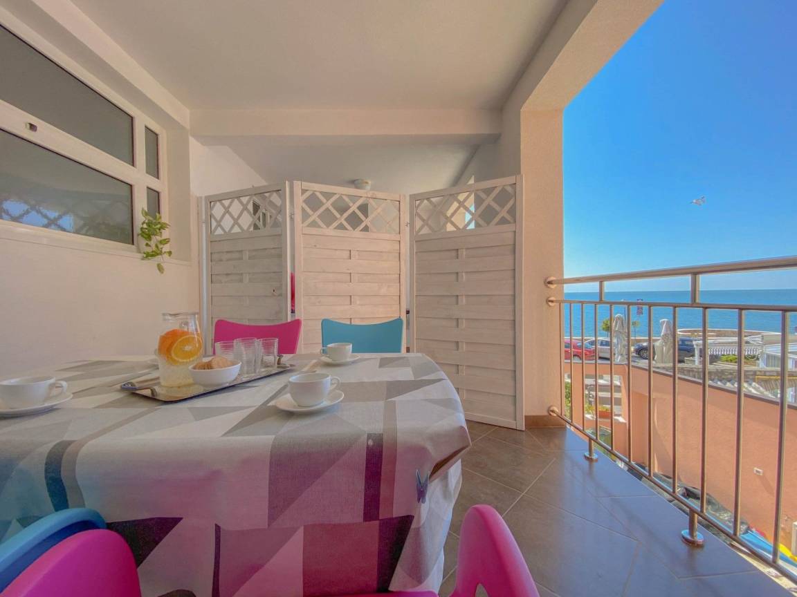 80 M² Apartment ∙ 2 Bedrooms ∙ 5 Guests - Novigrad