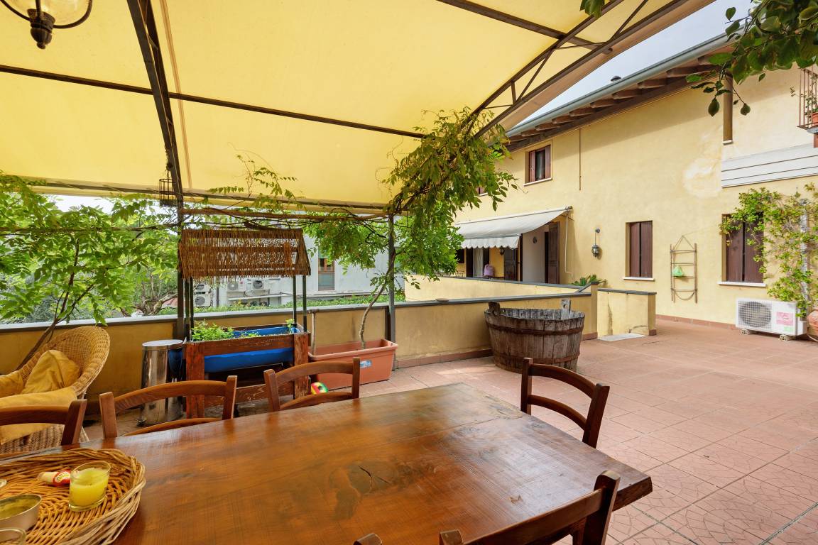 120 M² Casa Vacanza ∙ 3 Camere Da Letto ∙ 9 Ospiti - Desenzano del Garda