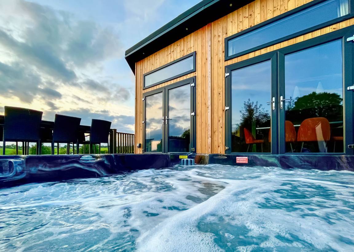 Chalet ∙ 3 Bedrooms ∙ 6 Guests - Herefordshire