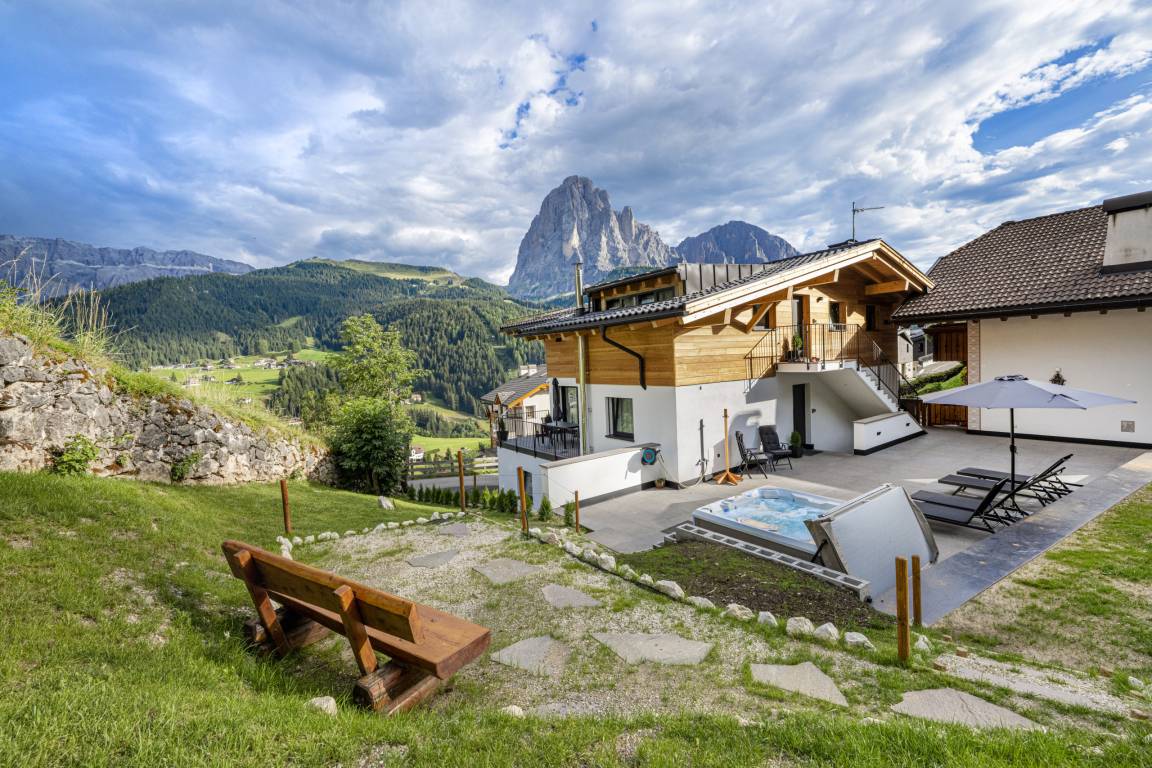 70 M² Appartamento Vacanza ∙ 1 Camera Da Letto ∙ 2 Ospiti - Selva di Val Gardena