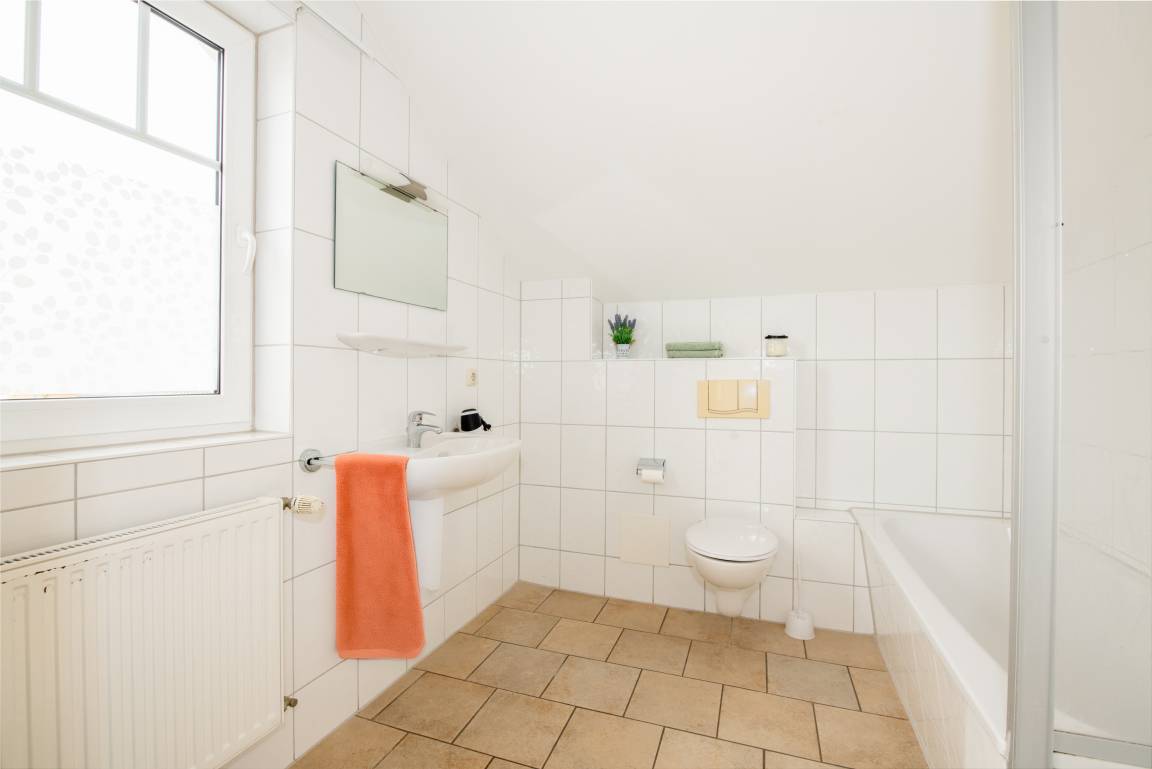 62 m² Ferienwohnung ∙ 2 Schlafzimmer ∙ 4 Gäste – Bild 9