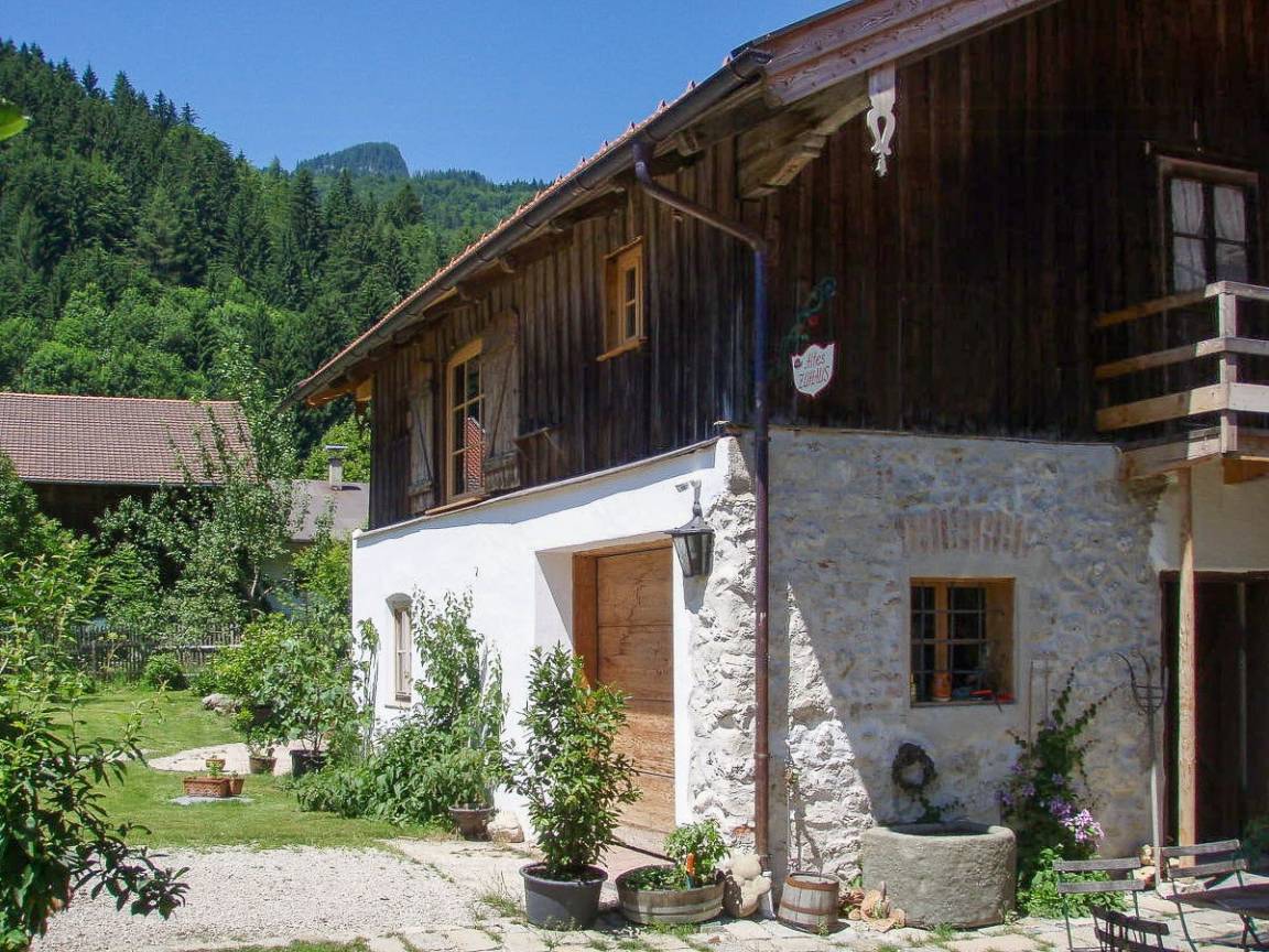 100 M² Ferienhaus ∙ 2 Schlafzimmer ∙ 4 Gäste - Sachrang