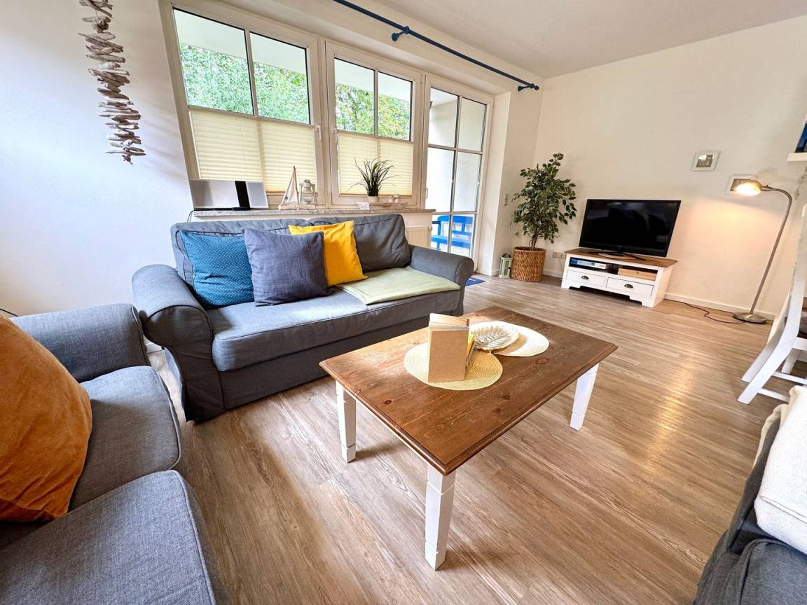 64 M² Ferienwohnung ∙ 2 Schlafzimmer ∙ 6 Gäste - Wustrow