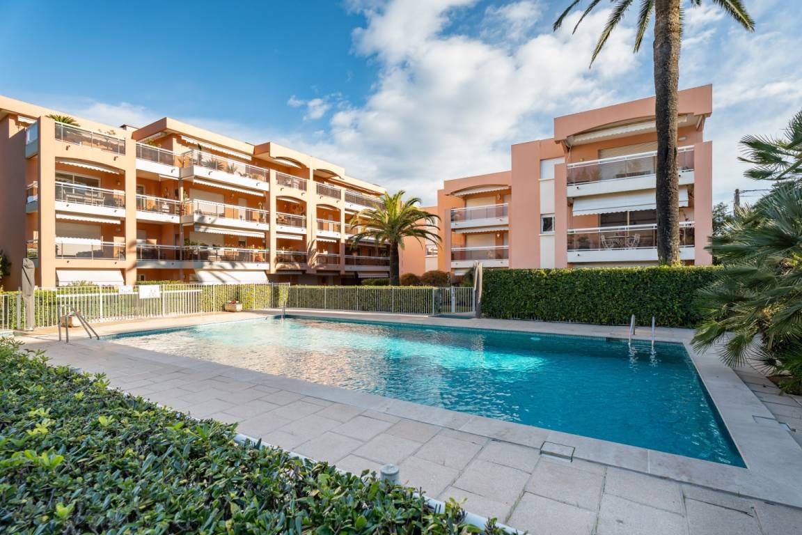 38 M² Appartement ∙ 1 Chambre ∙ 4 Personnes - Antibes