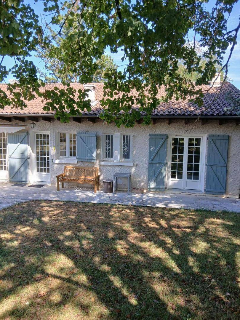80 M² Gîte ∙ 2 Chambres ∙ 4 Personnes - Martel