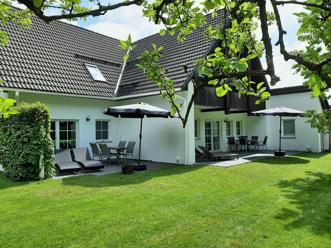 70 m² Ferienwohnung ∙ 2 Schlafzimmer ∙ 4 Gäste – Bild 1