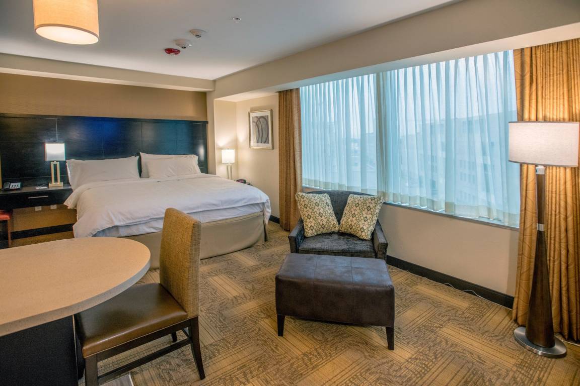 Hotel ∙ 1 Bedroom ∙ 3 Guests - Denver, CO