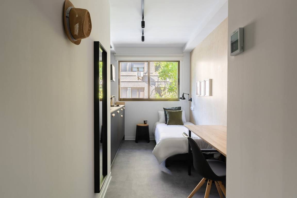 16 M² Apartamento ∙ 1 Habitación ∙ 1 Huésped - Valencia