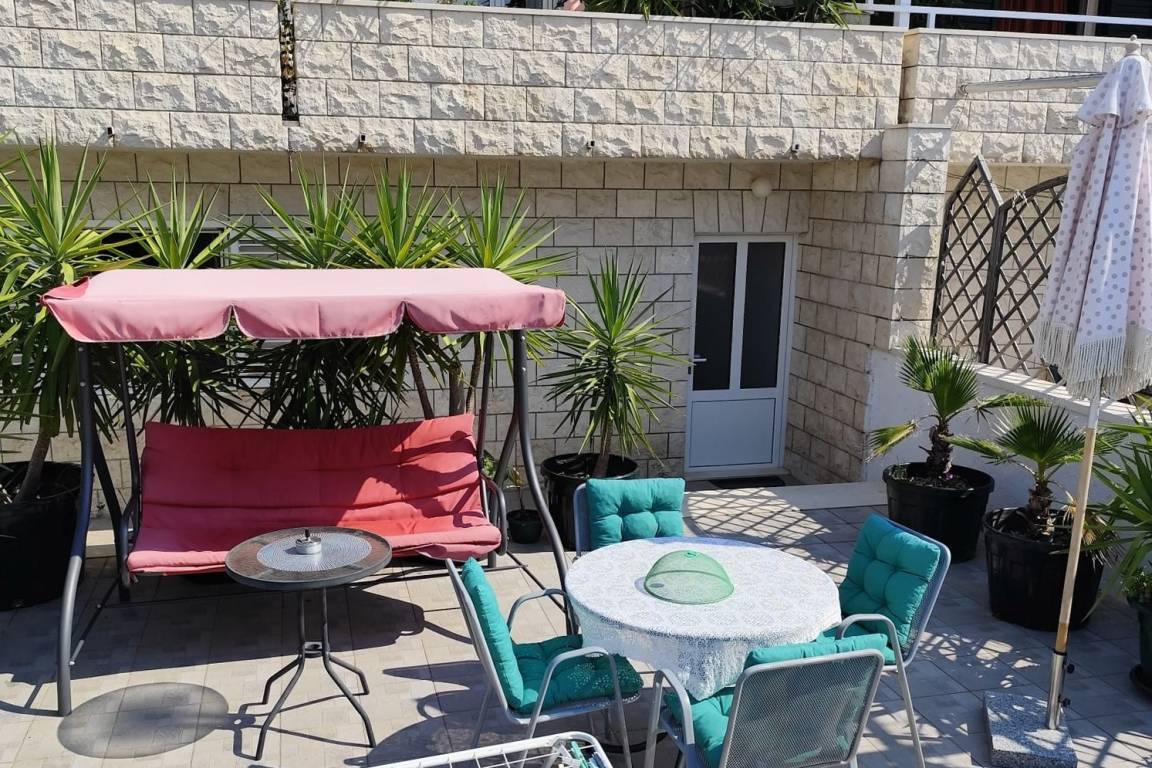 57 M² Apartment ∙ 2 Bedrooms ∙ 4 Guests - Brač