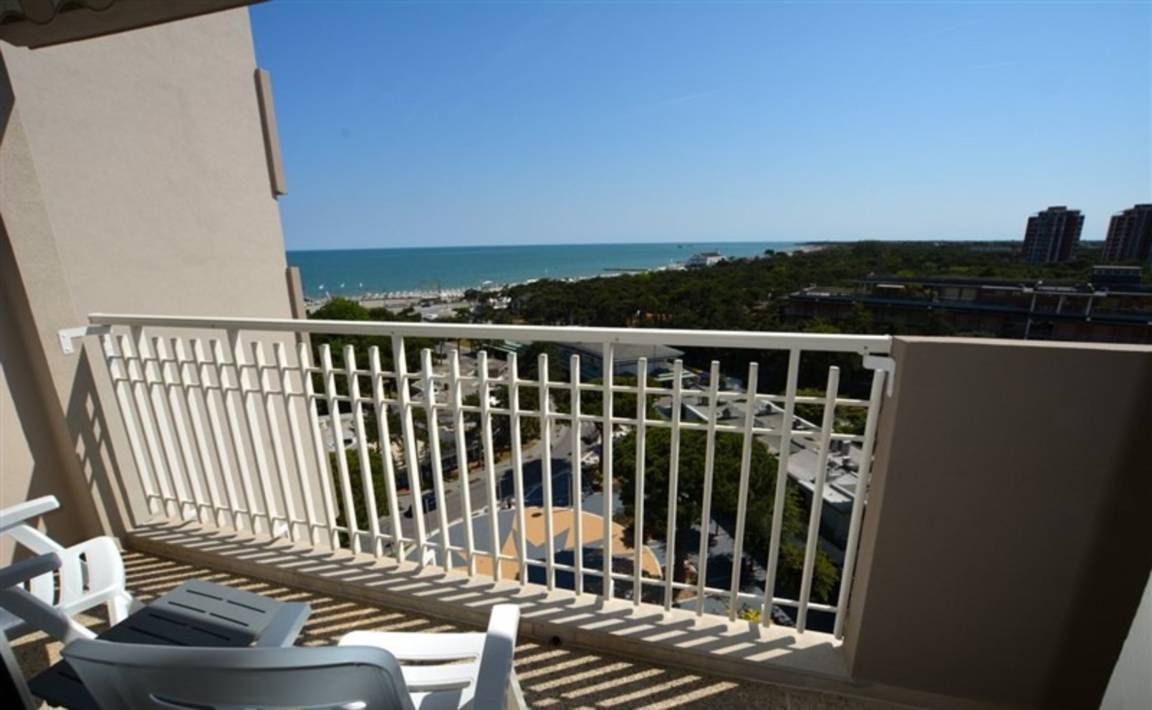 65 M² Appartamento Vacanza ∙ 4 Camere Da Letto ∙ 7 Ospiti - Lignano Pineta
