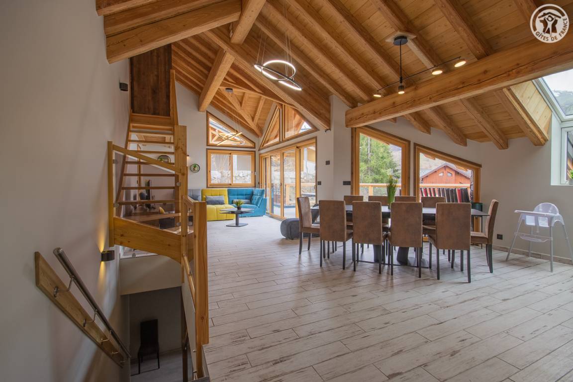 140 m² Gîte ∙ 6 Schlafzimmer ∙ 12 Gäste – Bild 4