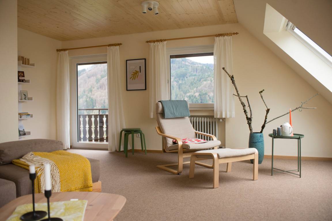 70 M² Ferienwohnung ∙ 1 Schlafzimmer ∙ 4 Gäste - Glottertal