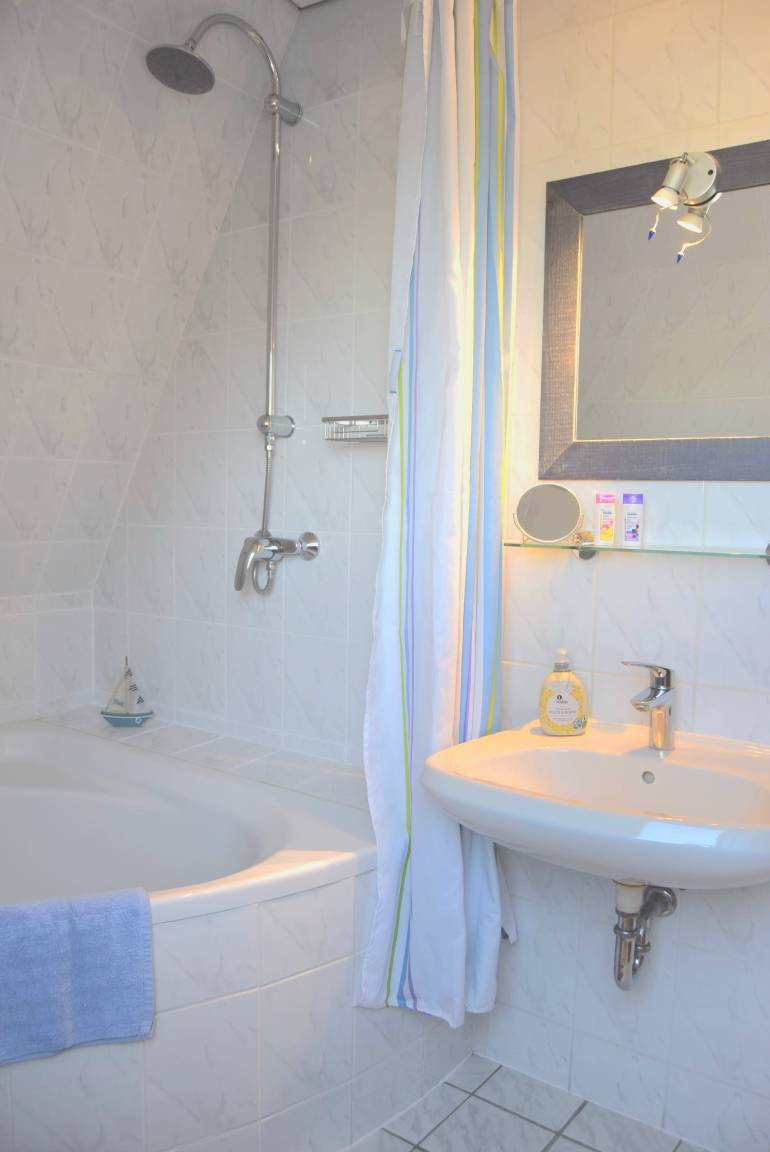 50 m² Ferienwohnung ∙ 1 Schlafzimmer ∙ 4 Gäste – Bild 18
