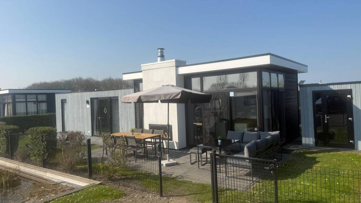 78 M² Ferienhaus ∙ 3 Schlafzimmer ∙ 6 Gäste - Cadzand