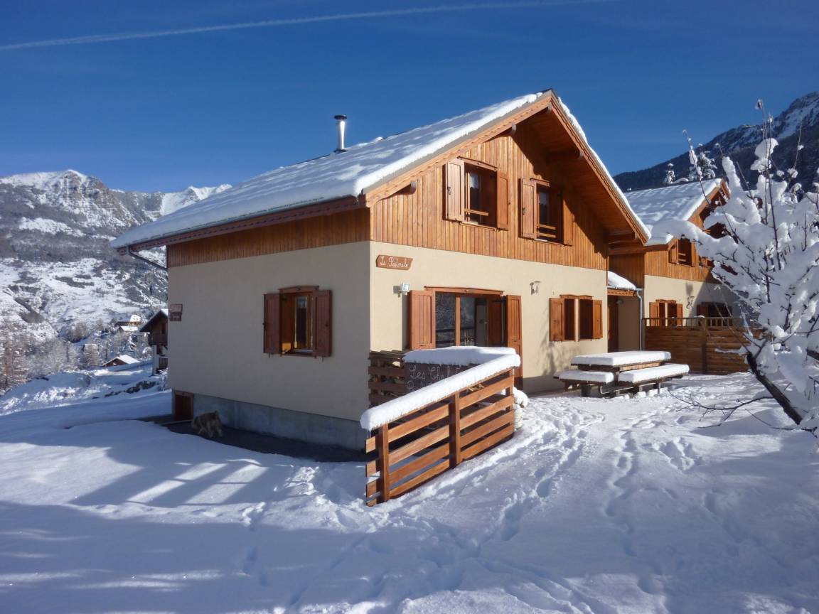 87 M² Chalet ∙ 4 Chambres ∙ 15 Personnes - Embrun