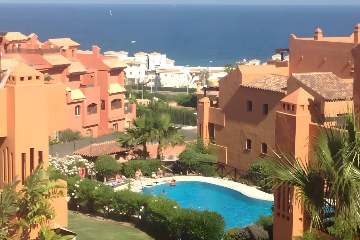 109 M² Apartment ∙ 2 Bedrooms ∙ 4 Guests - Casares