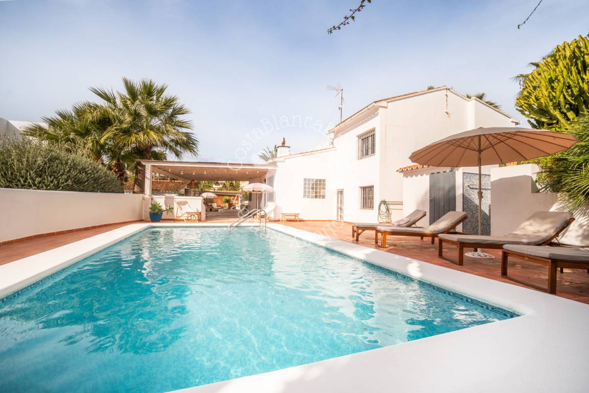 185 M² Villa ∙ 3 Chambres ∙ 5 Personnes - Benissa