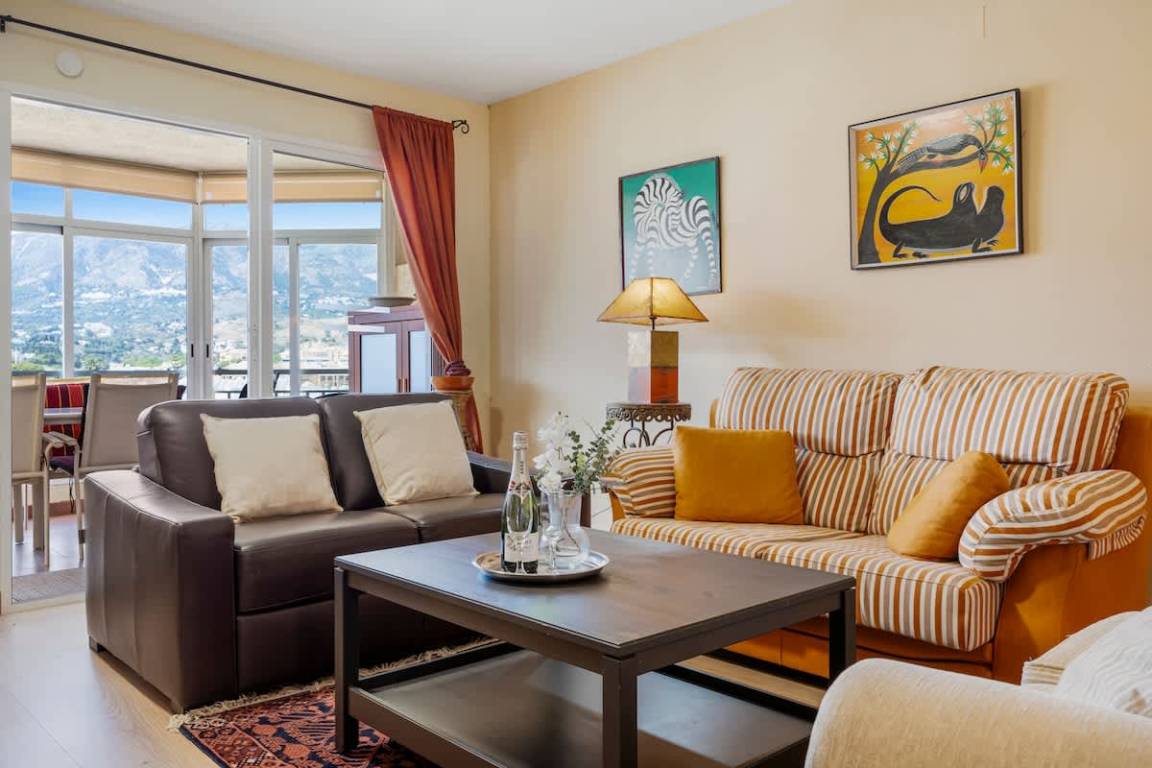91 M² Maison De Vacances ∙ 3 Chambres ∙ 6 Personnes - Fuengirola