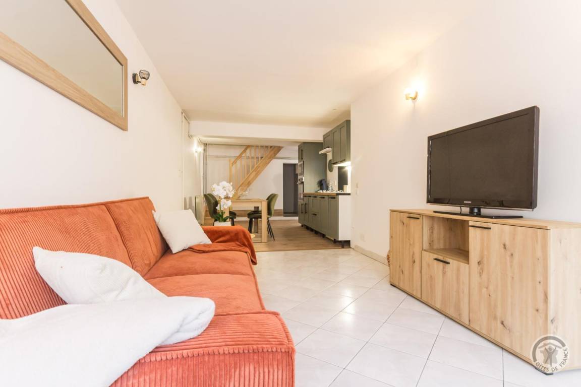 102 M² Mökki ∙ 4 Makuuhuonetta ∙ 6 Vierasta - Le Neubourg