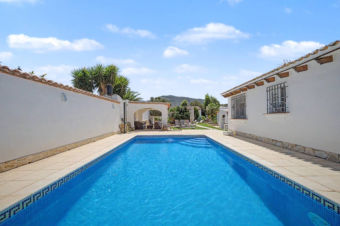 200 M² Villa ∙ 5 Bedrooms ∙ 10 Guests - Oliva
