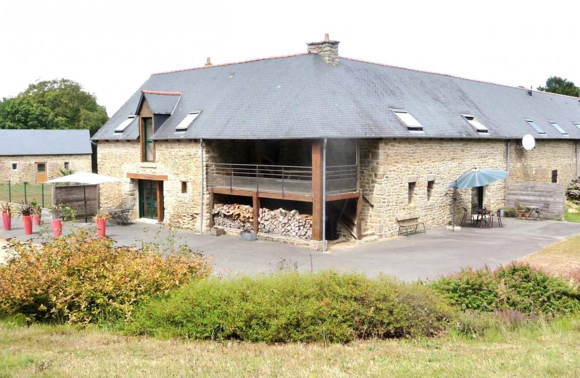98 m&sup2; G&icirc;te 2 Schlafzimmer 5 G&auml;ste