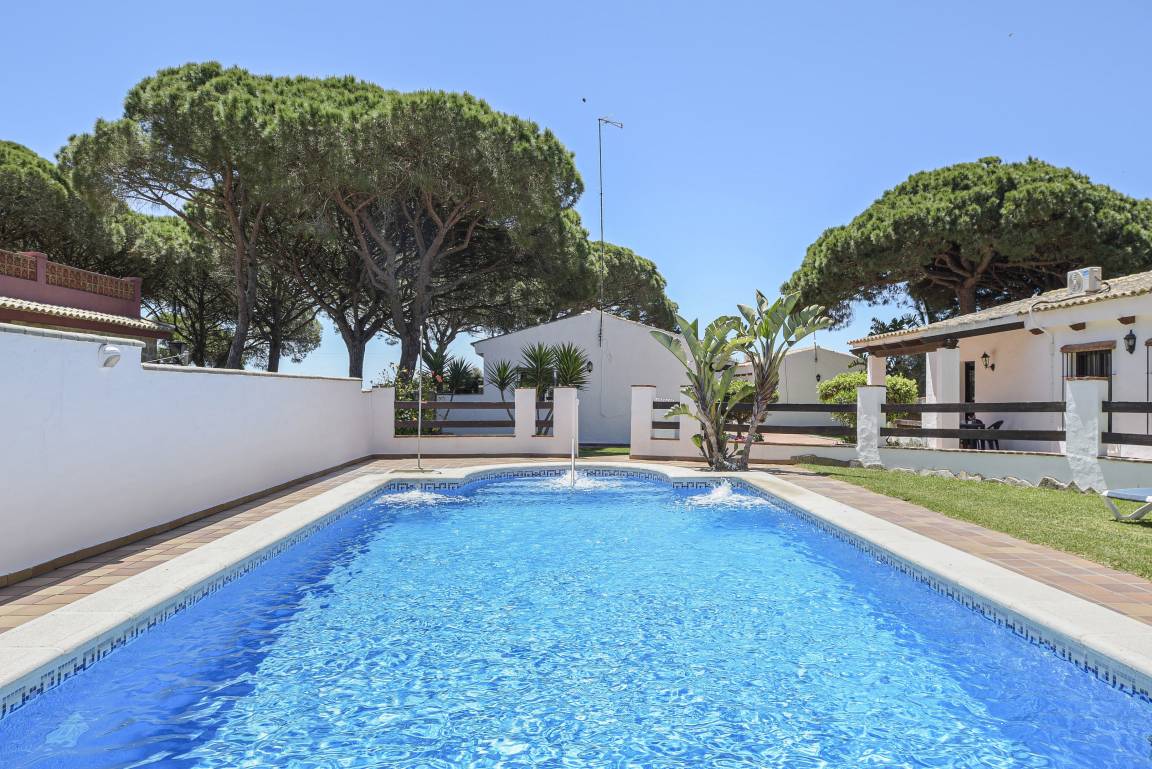 800 M² Ferienhaus ∙ 6 Schlafzimmer ∙ 12 Gäste - Conil de la Frontera