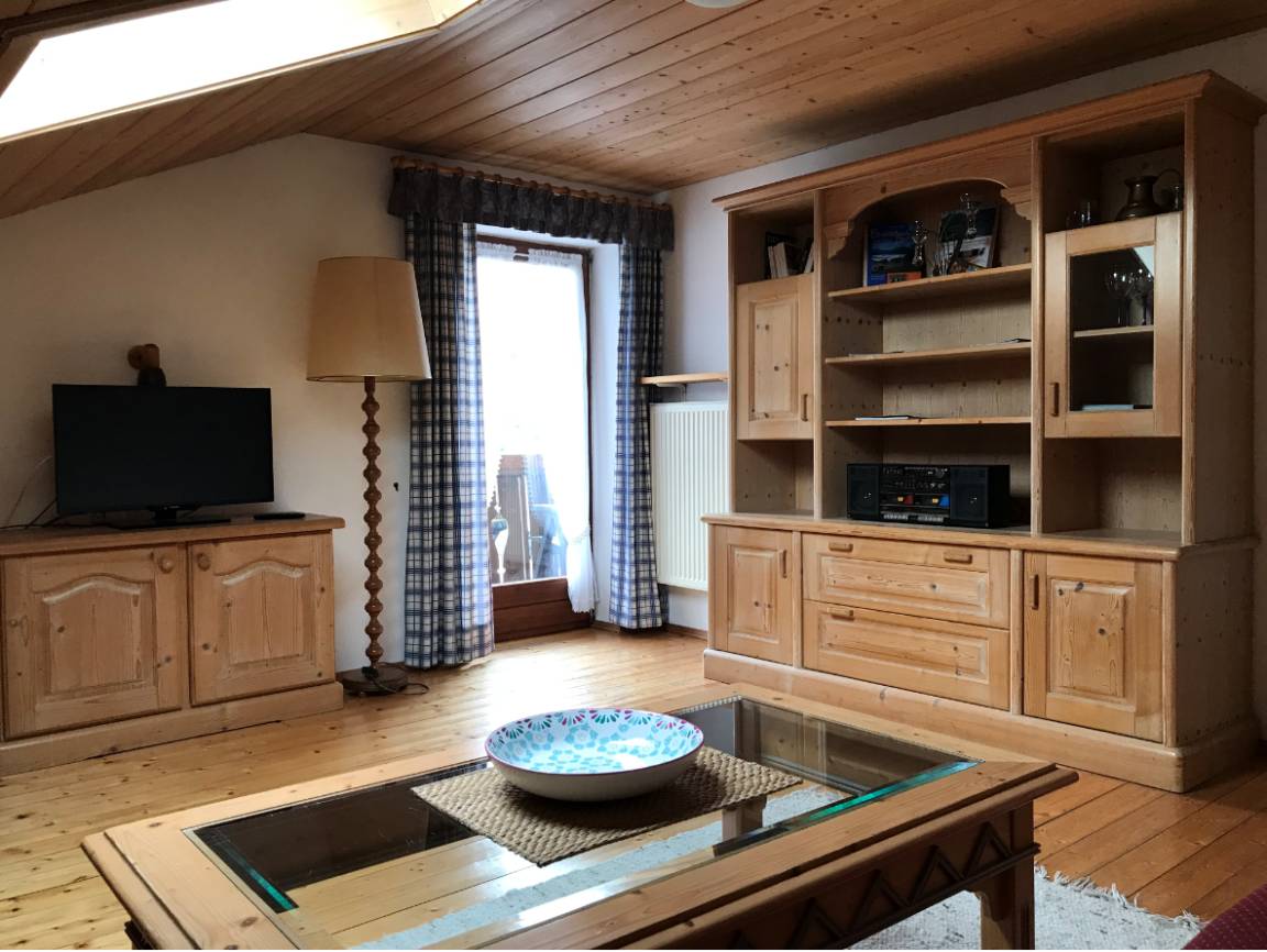 80 M² Ferienwohnung ∙ 3 Schlafzimmer ∙ 6 Gäste - Piding