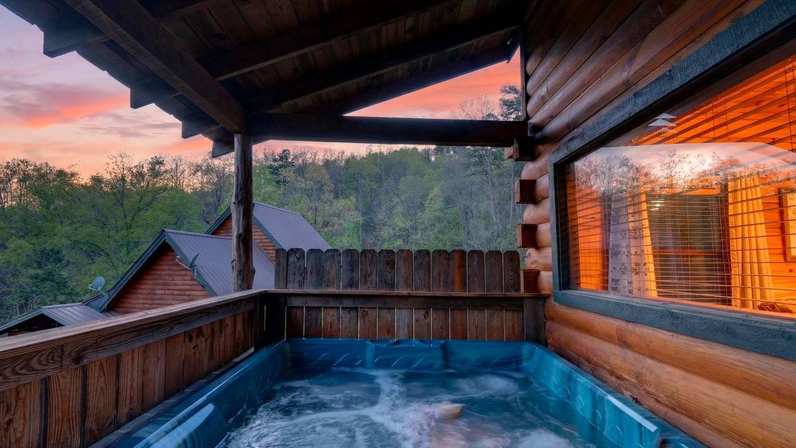 102 M² House ∙ 2 Bedrooms ∙ 6 Guests - Townsend, TN