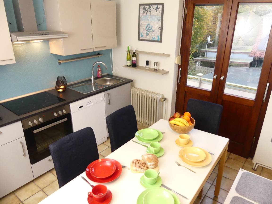 Ferienwohnung ∙ 4 Schlafzimmer ∙ 8 Gäste - Varel