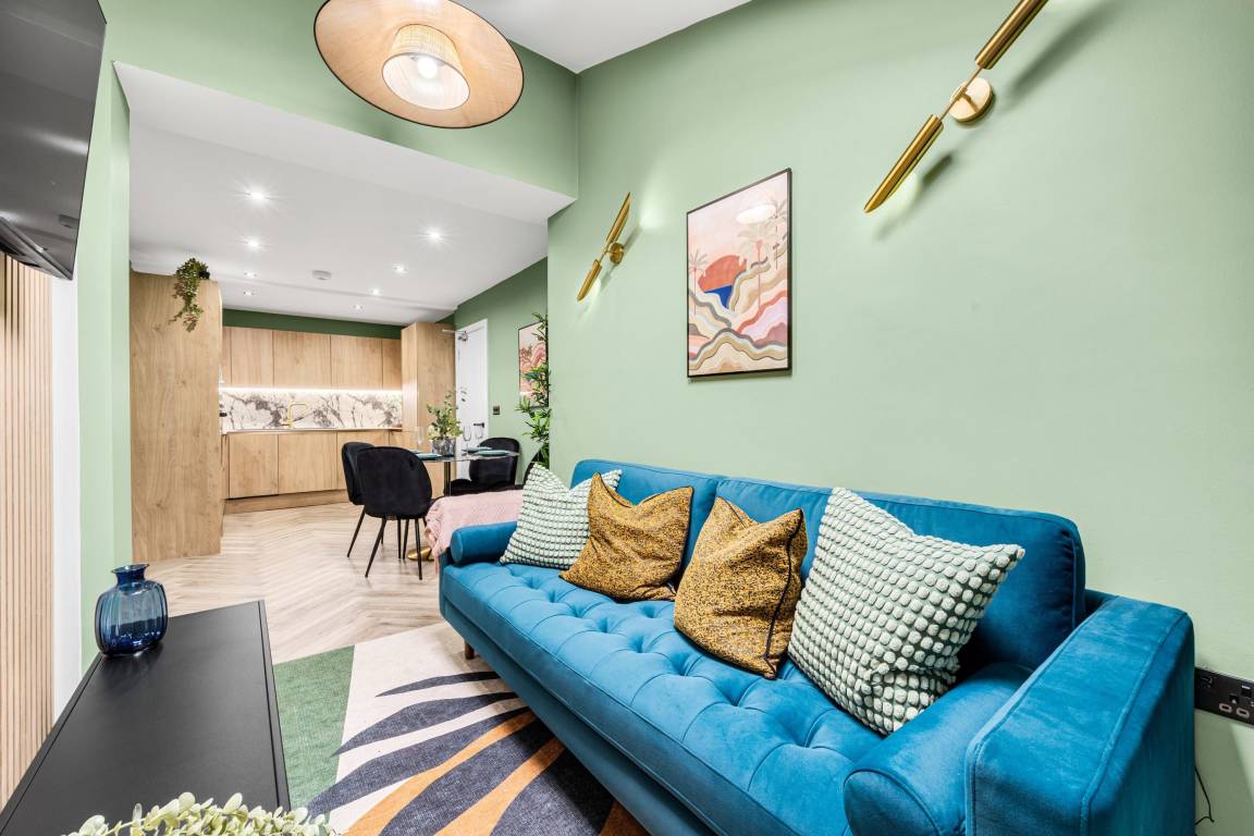 Apartment ∙ 5 Bedrooms ∙ 10 Guests - Rochdale