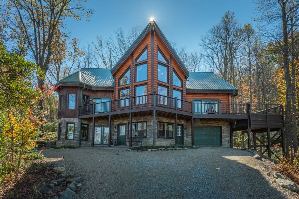 Cabin ∙ 4 Bedrooms ∙ 9 Guests - Black Mountain, NC