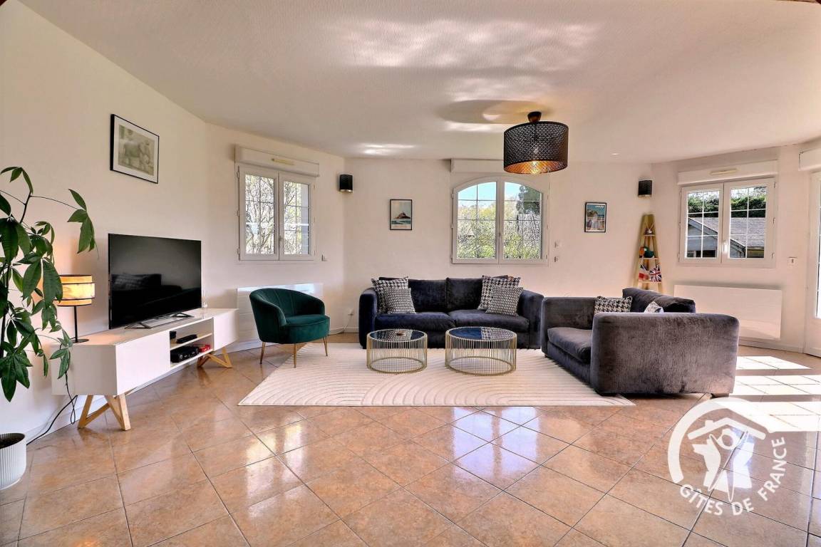 208 m² Gîte ∙ 3 Schlafzimmer ∙ 8 Gäste – Bild 3