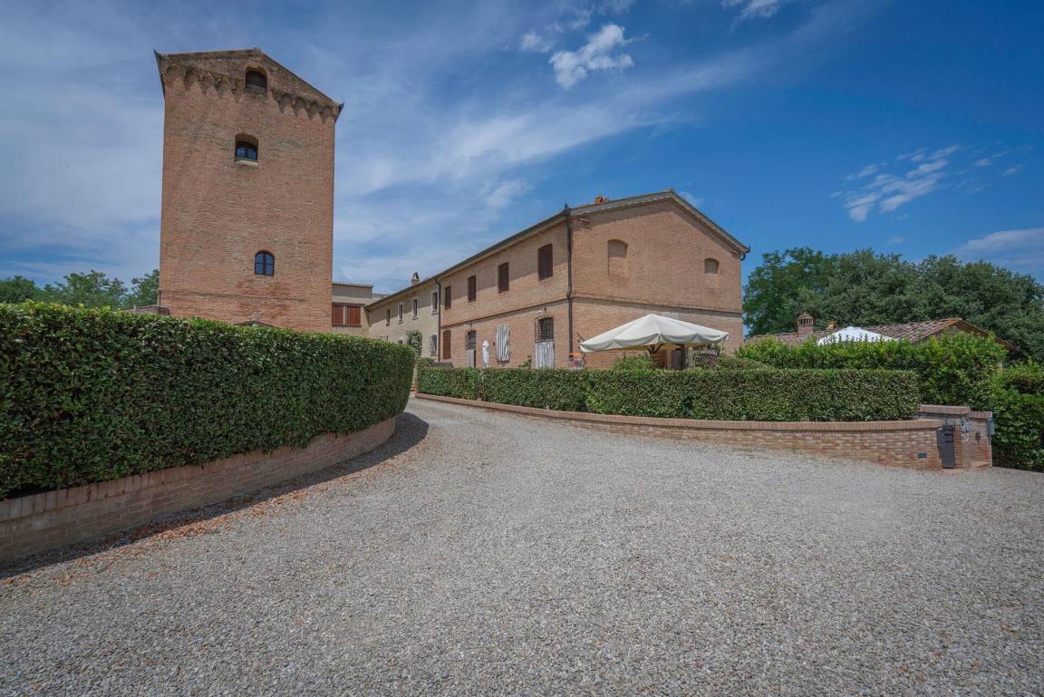 90 M² House ∙ 2 Bedrooms ∙ 4 Guests - Poggibonsi