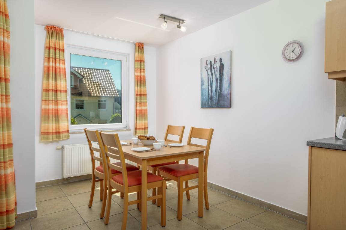 61 m² Ferienwohnung ∙ 2 Schlafzimmer ∙ 4 Gäste – Bild 12