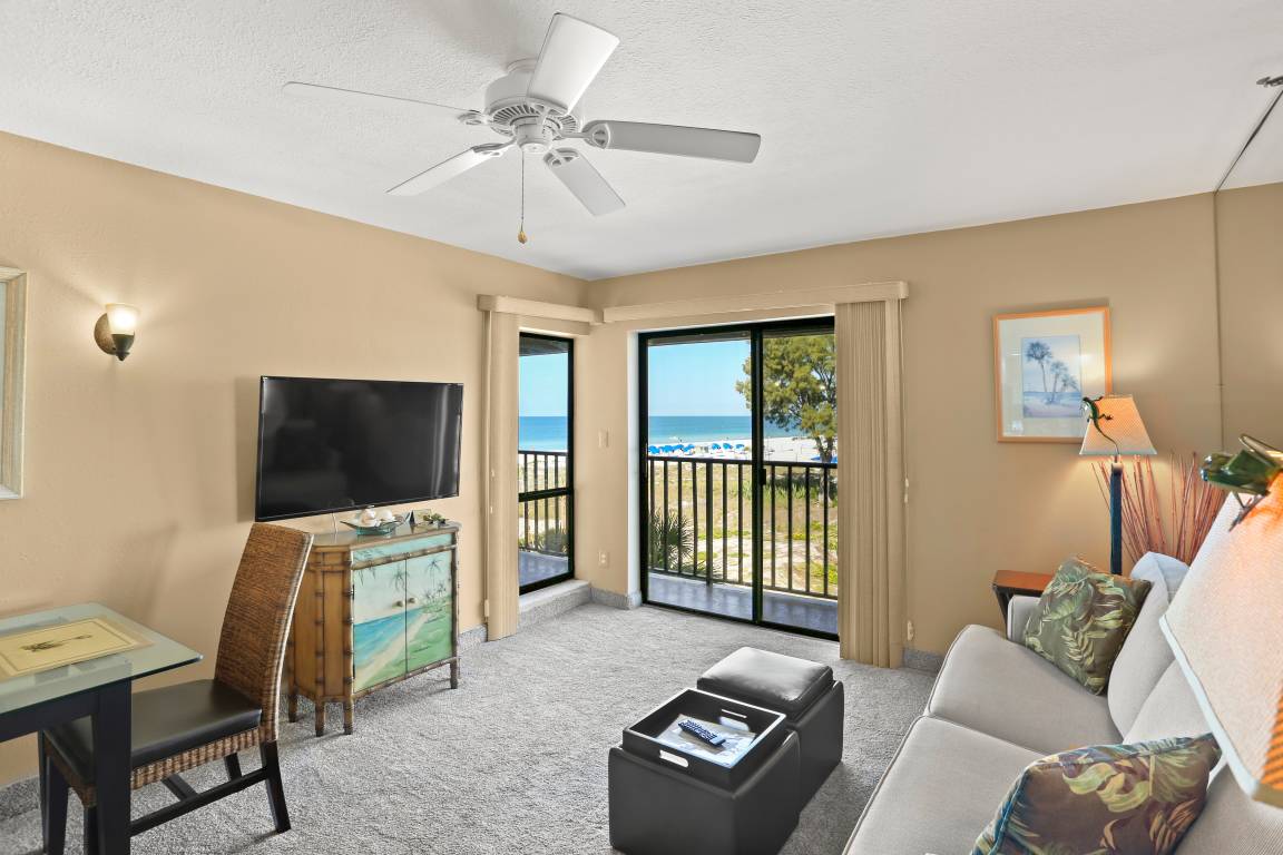 Condo ∙ 1 Bedroom ∙ 4 Guests - St. Pete Beach, FL