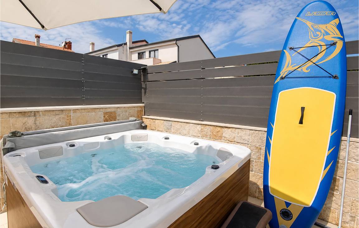 55 M² Appartement ∙ 2 Slaapkamers ∙ 5 Gasten - Poreč