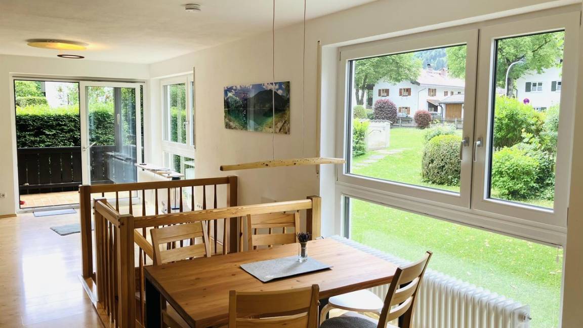 80 M² Apartment ∙ 2 Bedrooms ∙ 5 Guests - Garmisch-Partenkirchen