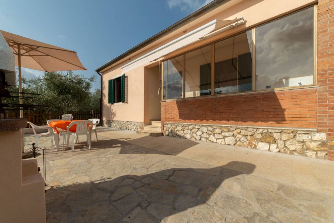 80 M² Villa ∙ 3 Bedrooms ∙ 5 Guests - Portoferraio