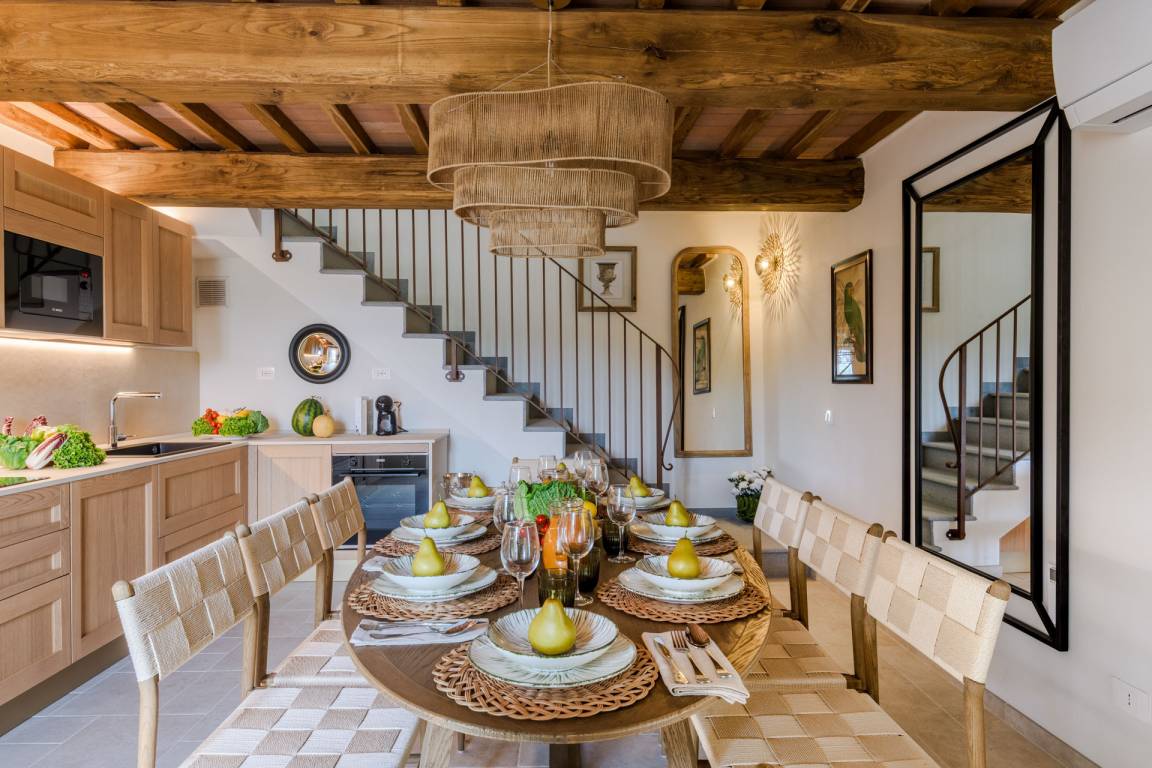 213 M² Villa ∙ 5 Schlafzimmer ∙ 10 Gäste - Lucca