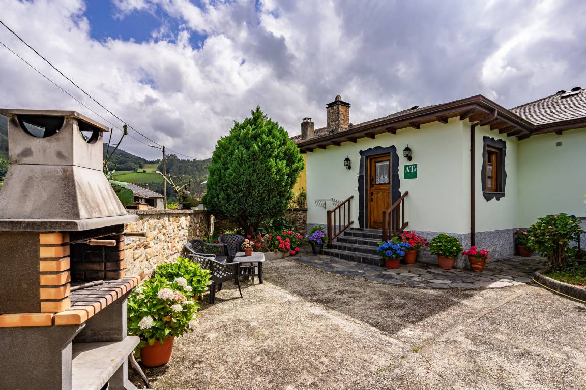 100 M² Casa Vacanza ∙ 2 Camere Da Letto ∙ 5 Ospiti - Navia