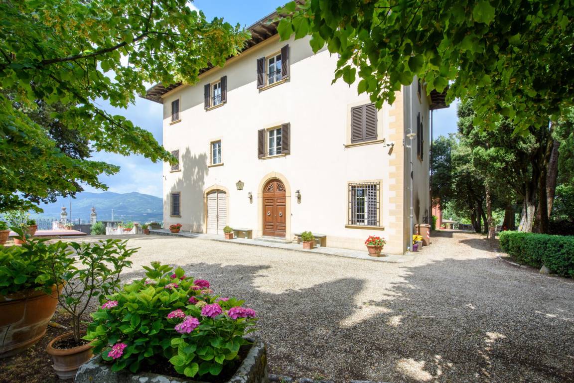 500 M² Villa Vacanza ∙ 8 Camere Da Letto ∙ 16 Ospiti - Pontassieve