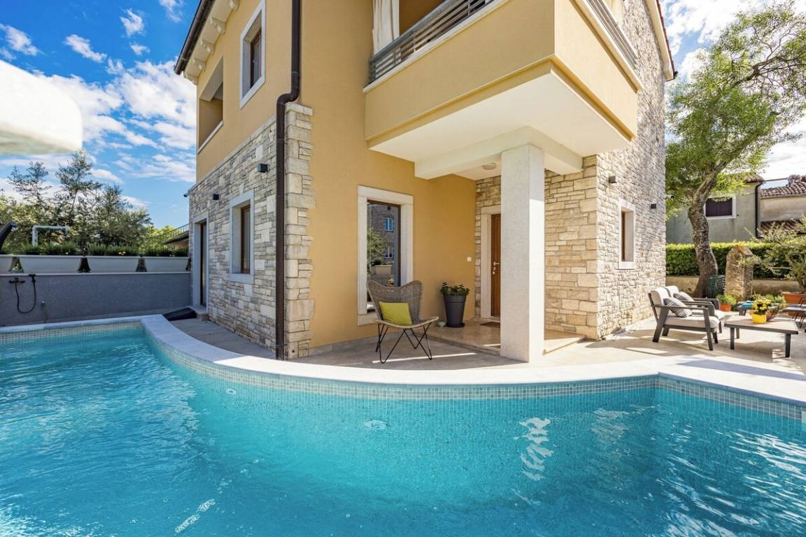 197 M² Villa ∙ 3 Chambres ∙ 6 Personnes - Barban