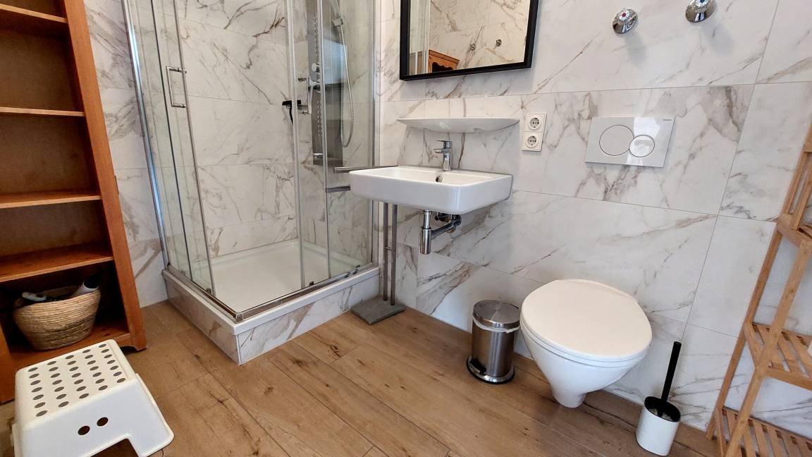 78 m² Ferienwohnung ∙ 3 Schlafzimmer ∙ 5 Gäste – Bild 9