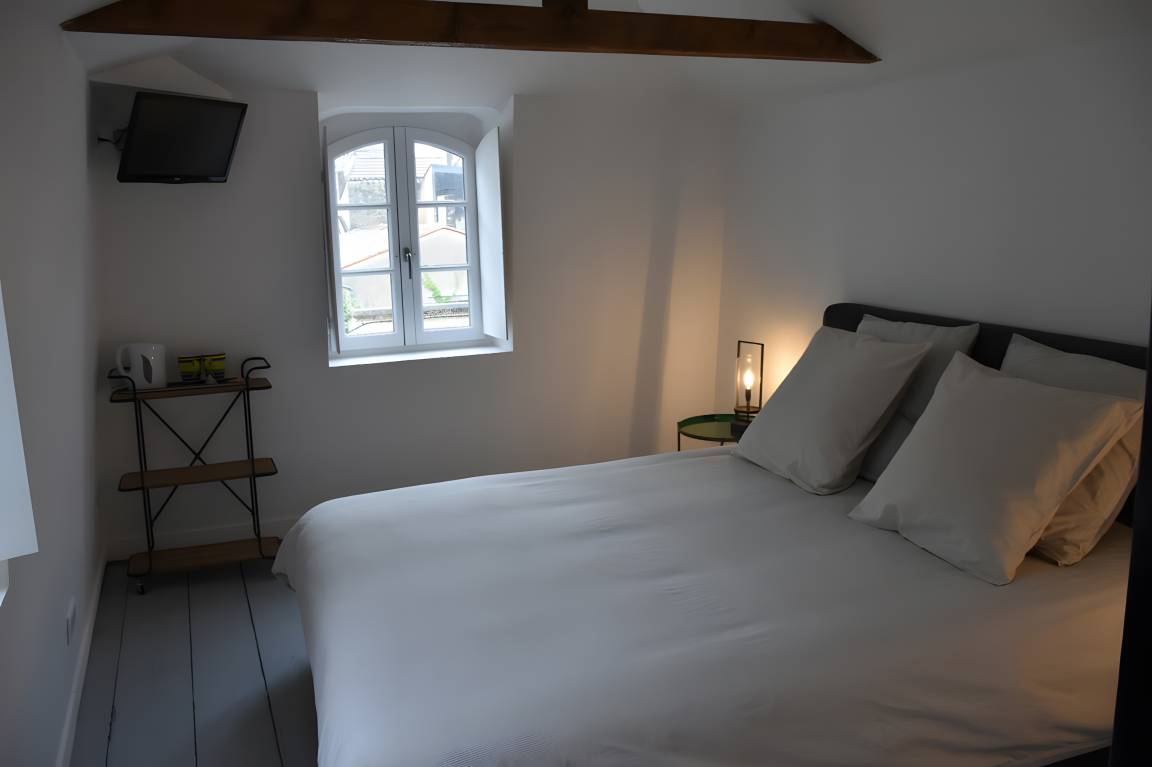 22 M² Bed & Breakfast ∙ 1 Habitación ∙ 2 Huéspedes - Cognac