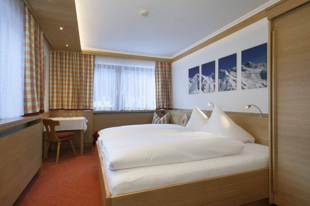 20 M² Hotel ∙ 1 Sypialnia ∙ 2 Gości - Sankt Anton am Arlberg