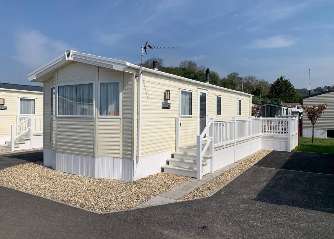 Caravan ∙ 2 Bedrooms ∙ 6 Guests - Brean