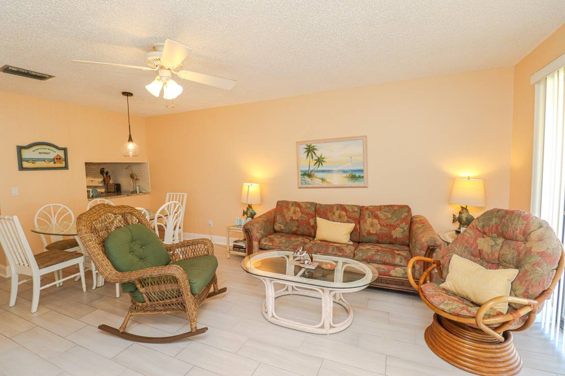 Condo ∙ 2 Bedrooms ∙ 6 Guests - St. Augustine Beach, FL