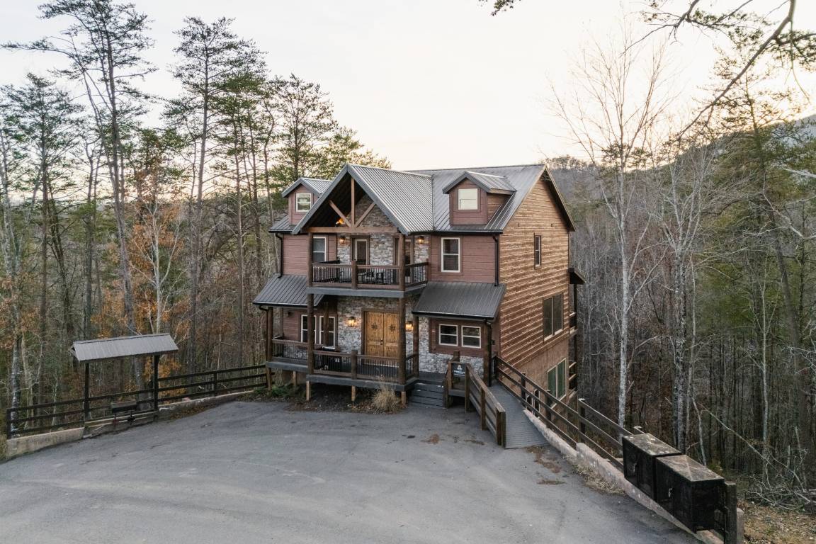 278 M² Casa ∙ 8 Habitaciones ∙ 18 Huéspedes - Sevierville, TN