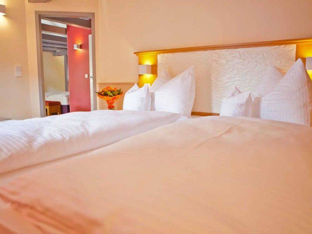 33 M² Hotel ∙ 1 Bedroom ∙ 4 Guests - Stralsund
